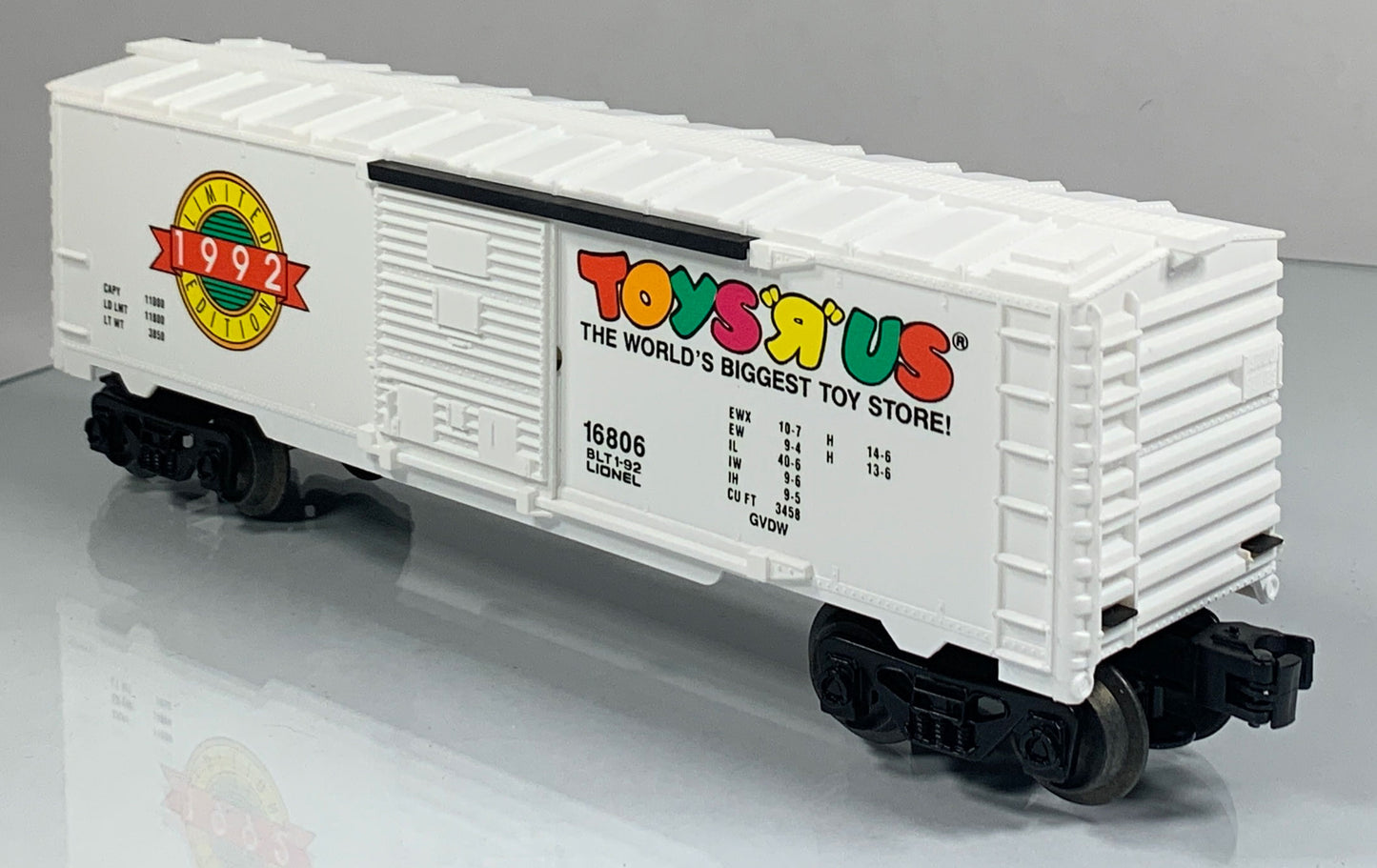 LIONEL • O GAUGE • 1992 Toys R Us Limited Edition Boxcar 6-16806 • NEW OLD STOCK