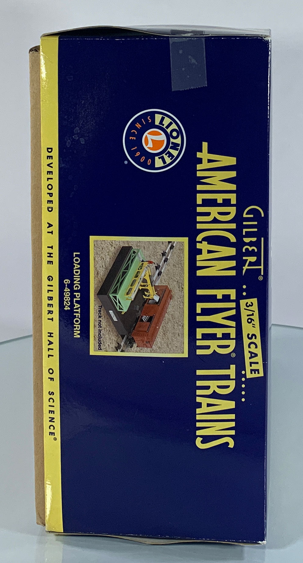 AMERICAN FLYER • S GAUGE • 2005 Loading Platform 6-49824 Erie Operating Boxcar 6-49036 • EX COND