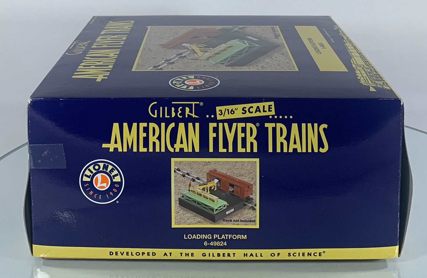 AMERICAN FLYER • S GAUGE • 2005 Loading Platform 6-49824 Erie Operating Boxcar 6-49036 • EX COND