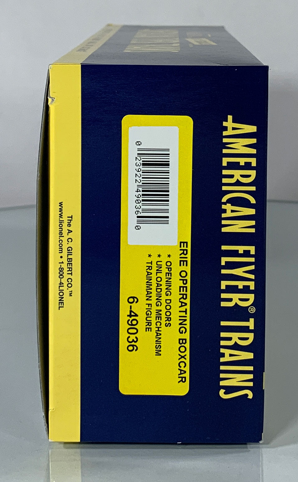AMERICAN FLYER • S GAUGE • 2005 Loading Platform 6-49824 Erie Operating Boxcar 6-49036 • EX COND
