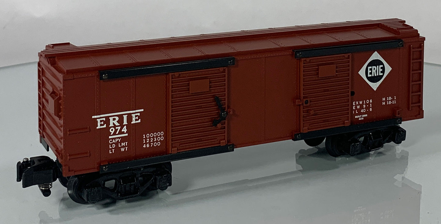 AMERICAN FLYER • S GAUGE • 2005 Loading Platform 6-49824 Erie Operating Boxcar 6-49036 • EX COND