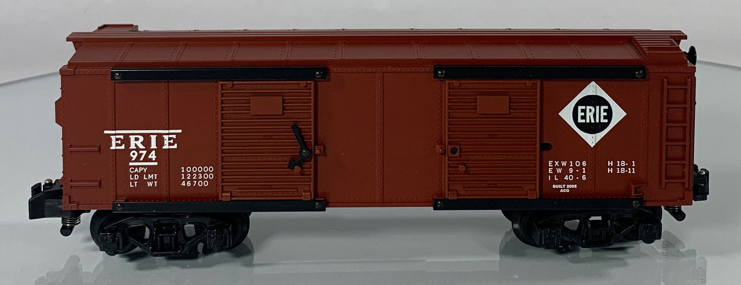 AMERICAN FLYER • S GAUGE • 2005 Loading Platform 6-49824 Erie Operating Boxcar 6-49036 • EX COND