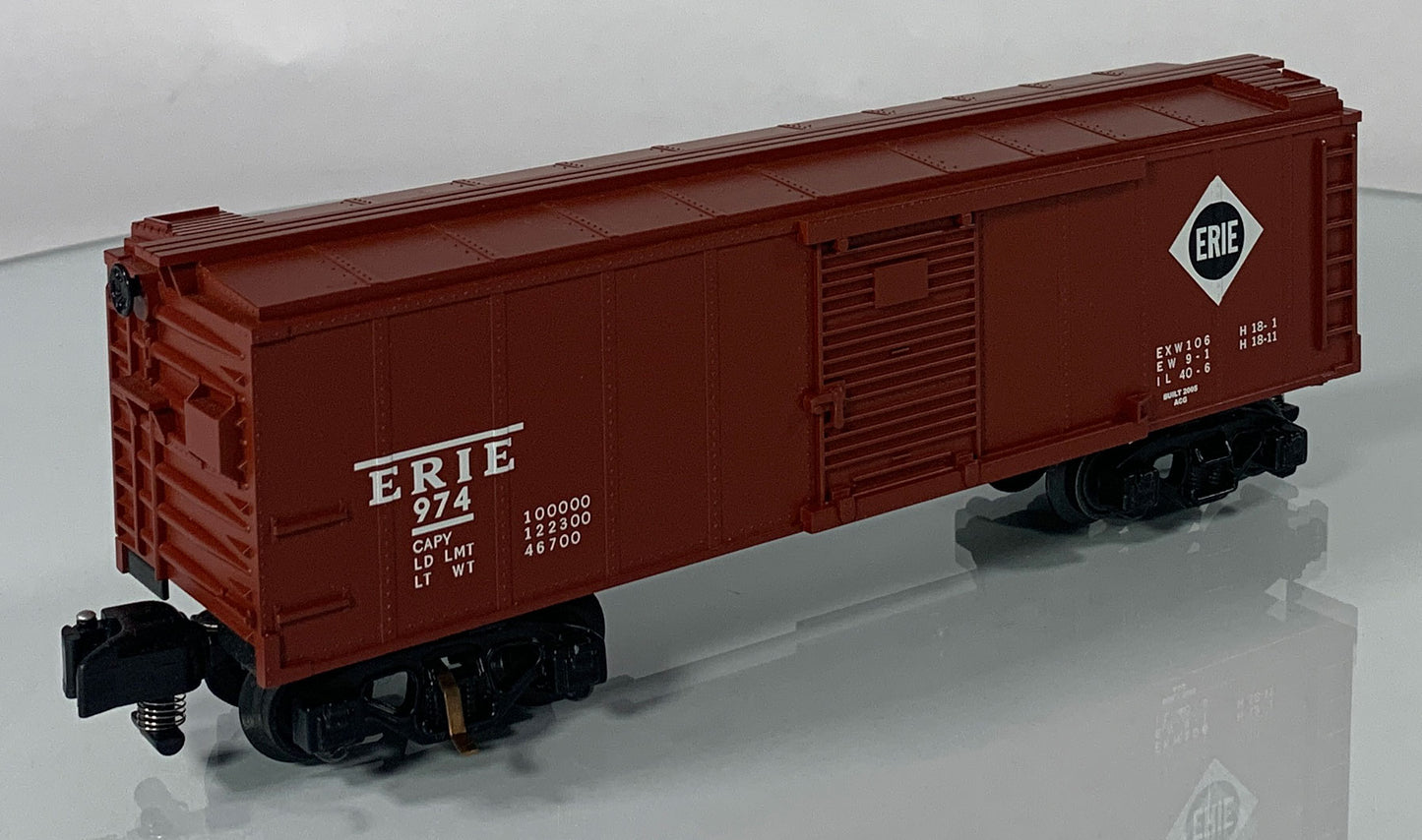 AMERICAN FLYER • S GAUGE • 2005 Loading Platform 6-49824 Erie Operating Boxcar 6-49036 • EX COND