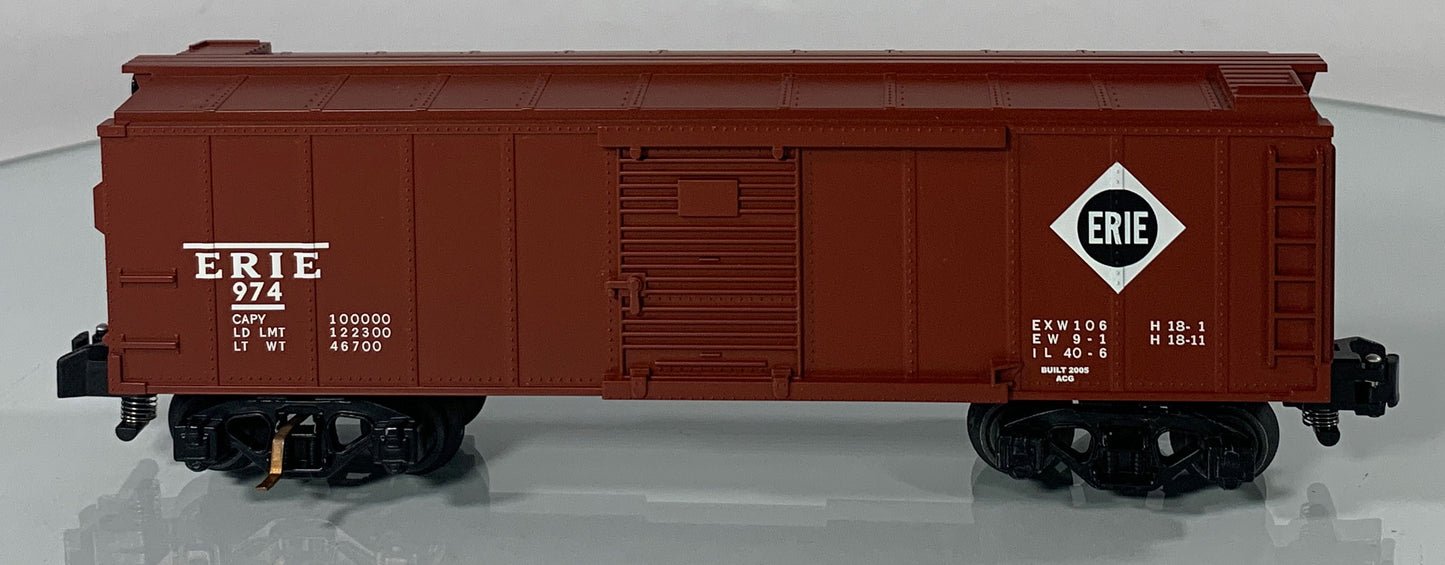 AMERICAN FLYER • S GAUGE • 2005 Loading Platform 6-49824 Erie Operating Boxcar 6-49036 • EX COND