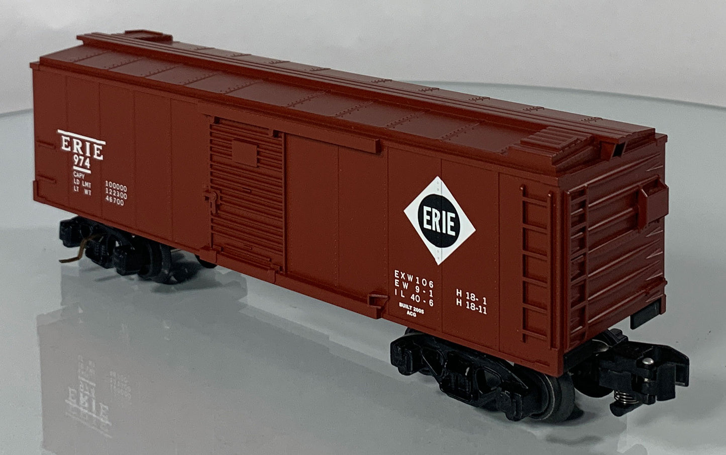 AMERICAN FLYER • S GAUGE • 2005 Loading Platform 6-49824 Erie Operating Boxcar 6-49036 • EX COND