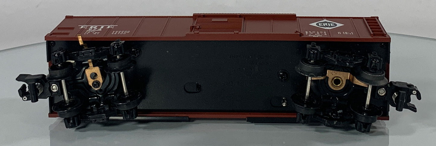 AMERICAN FLYER • S GAUGE • 2005 Loading Platform 6-49824 Erie Operating Boxcar 6-49036 • EX COND