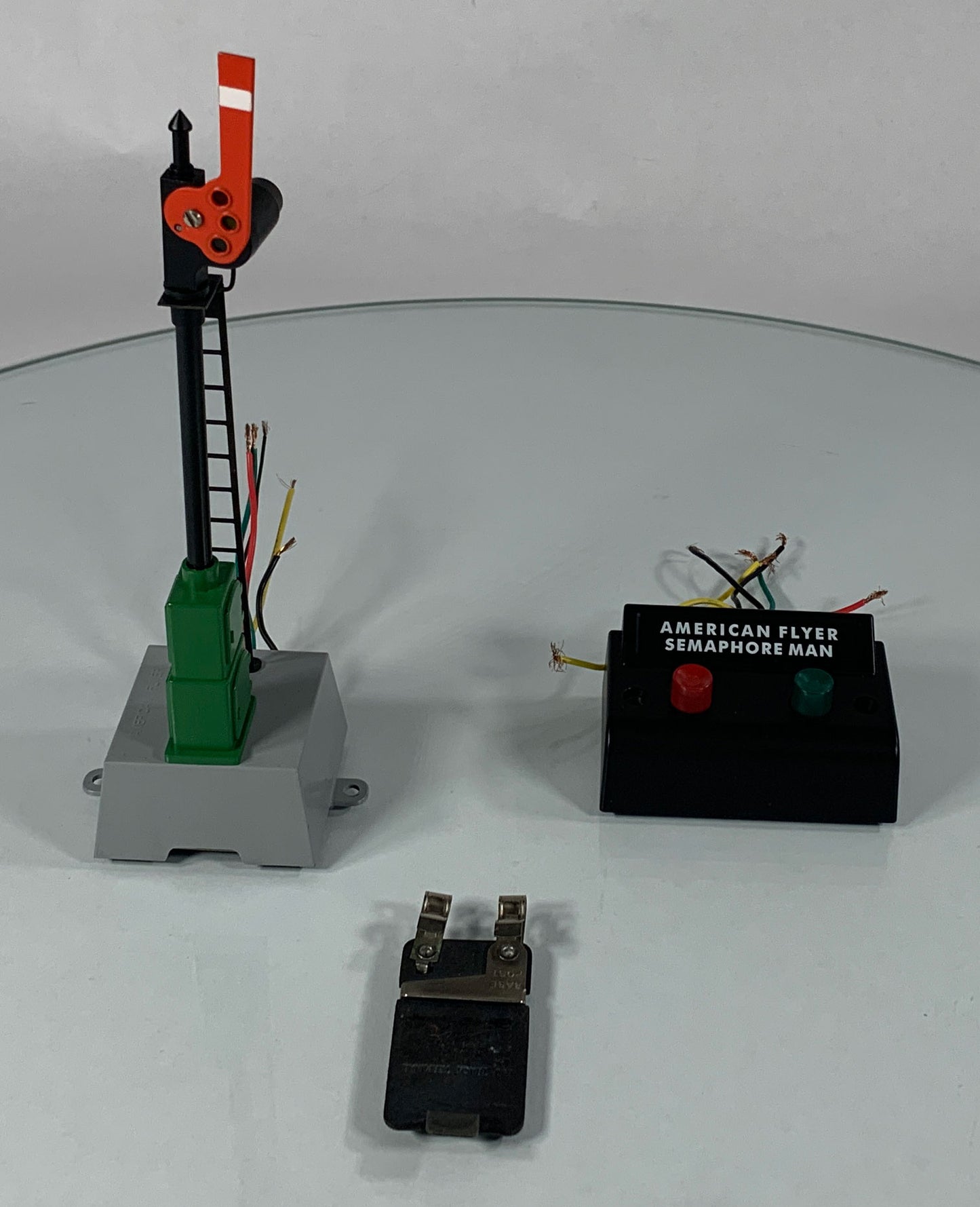 AMERICAN FLYER • S GAUGE • 2007 Operating #588 Semaphore Block Signal 6-49835 • EX COND