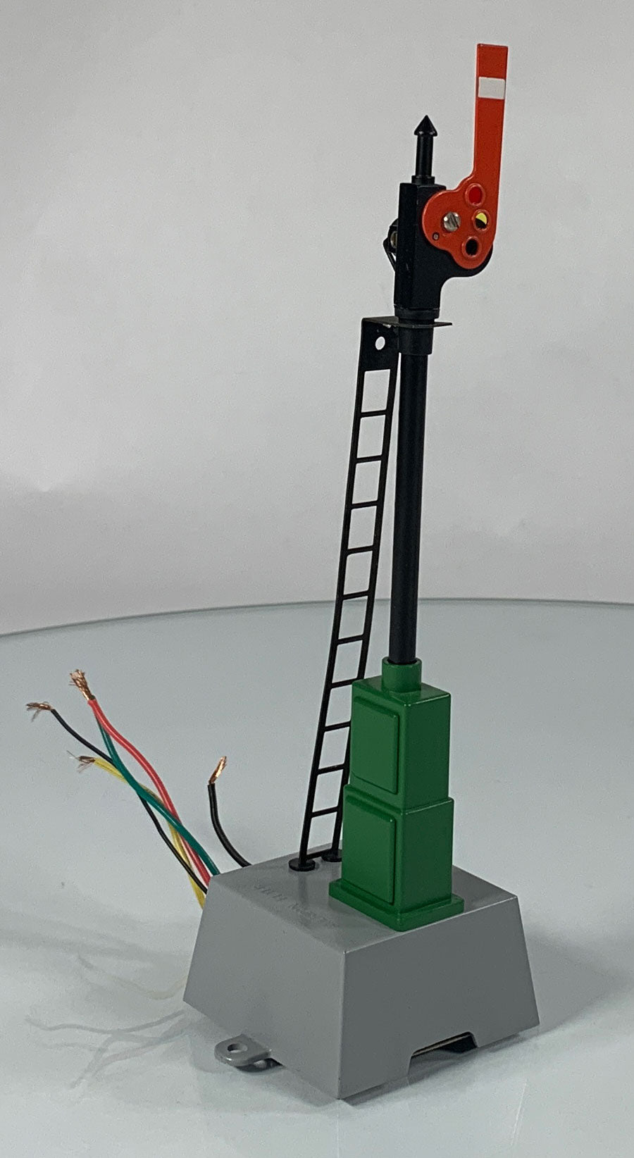 AMERICAN FLYER • S GAUGE • 2007 Operating #588 Semaphore Block Signal 6-49835 • EX COND