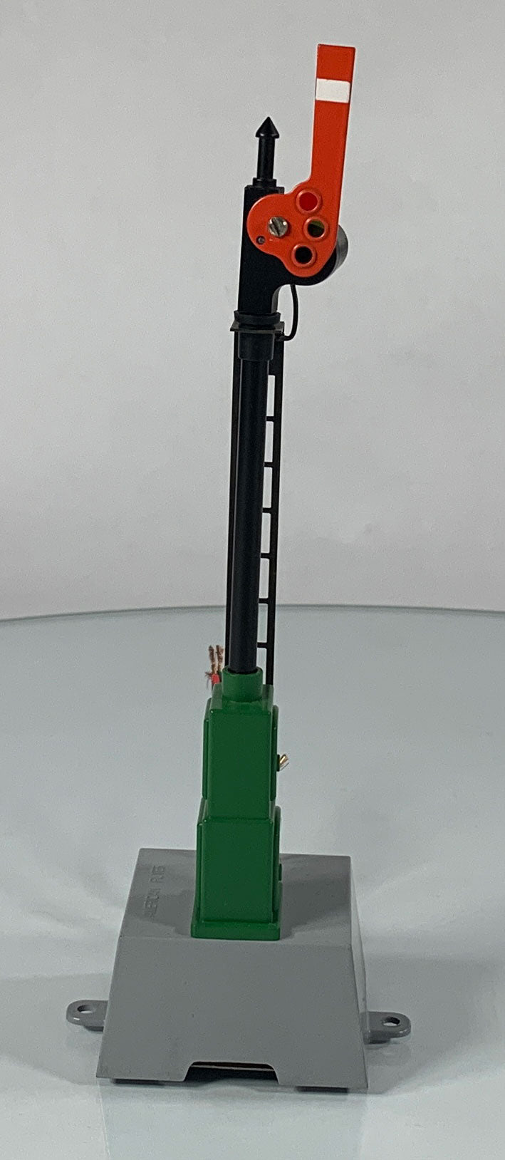 AMERICAN FLYER • S GAUGE • 2007 Operating #588 Semaphore Block Signal 6-49835 • EX COND