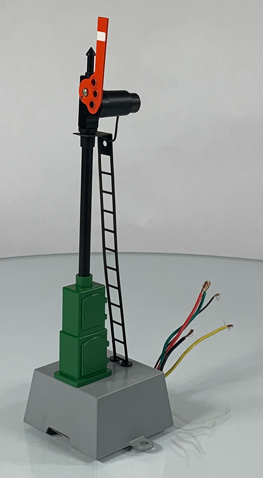AMERICAN FLYER • S GAUGE • 2007 Operating #588 Semaphore Block Signal 6-49835 • EX COND