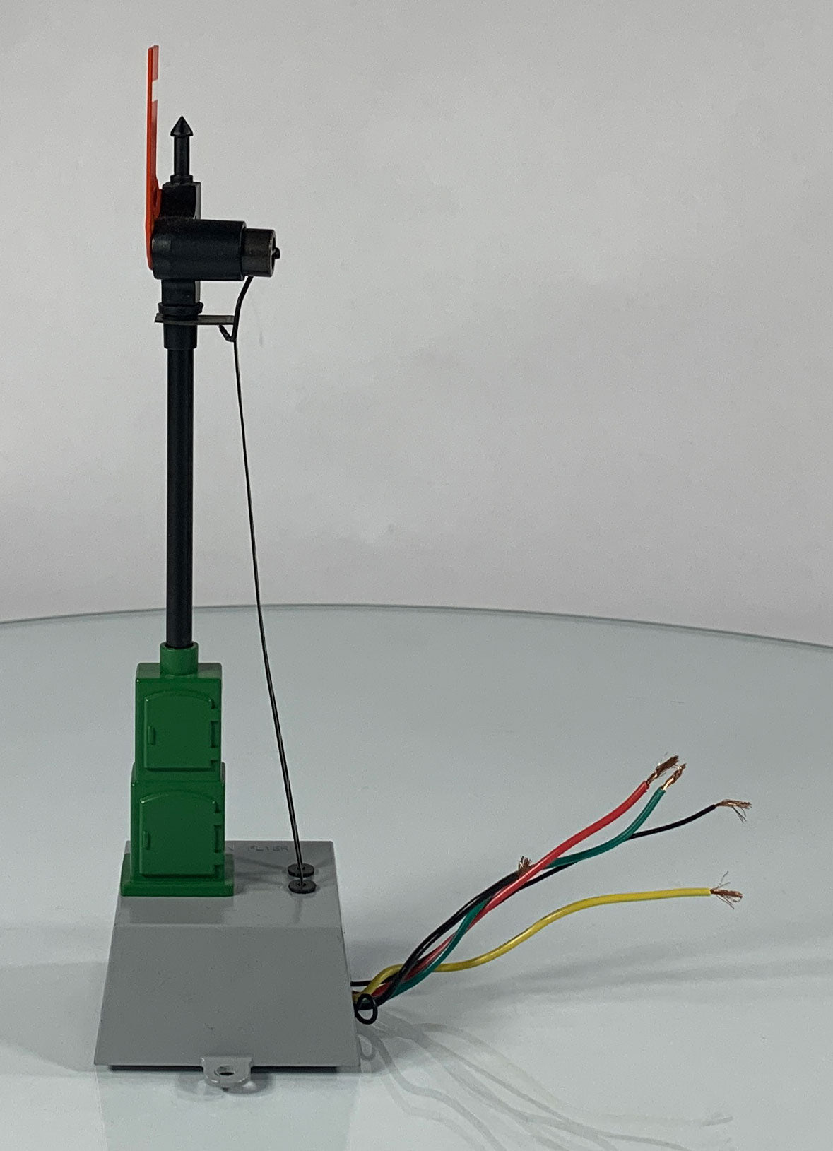 AMERICAN FLYER • S GAUGE • 2007 Operating #588 Semaphore Block Signal 6-49835 • EX COND