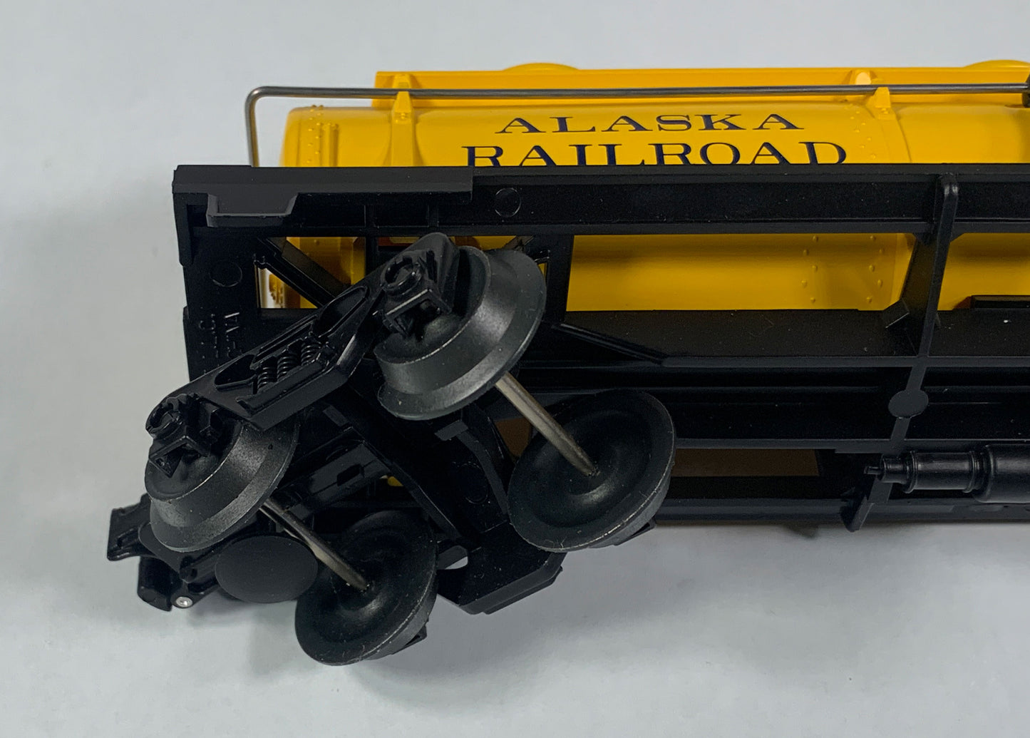 LIONEL • O GAUGE • 2007 Alaska Railroad Tank Car 6-36109 • LOOSE - NEW OLD STOCK