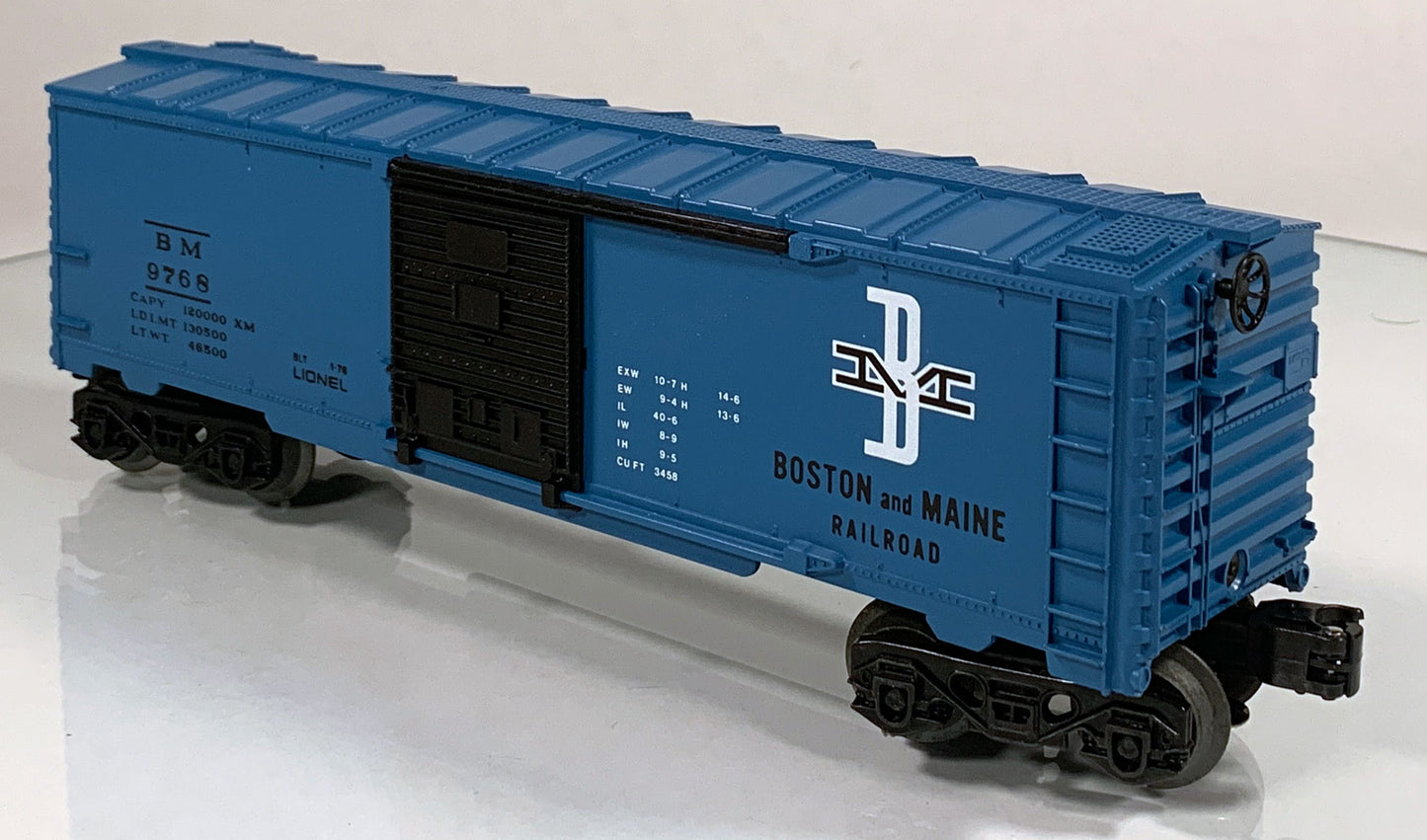 LIONEL • O GAUGE • 1976 Boston & Maine Boxcar 6-9768 • EX COND