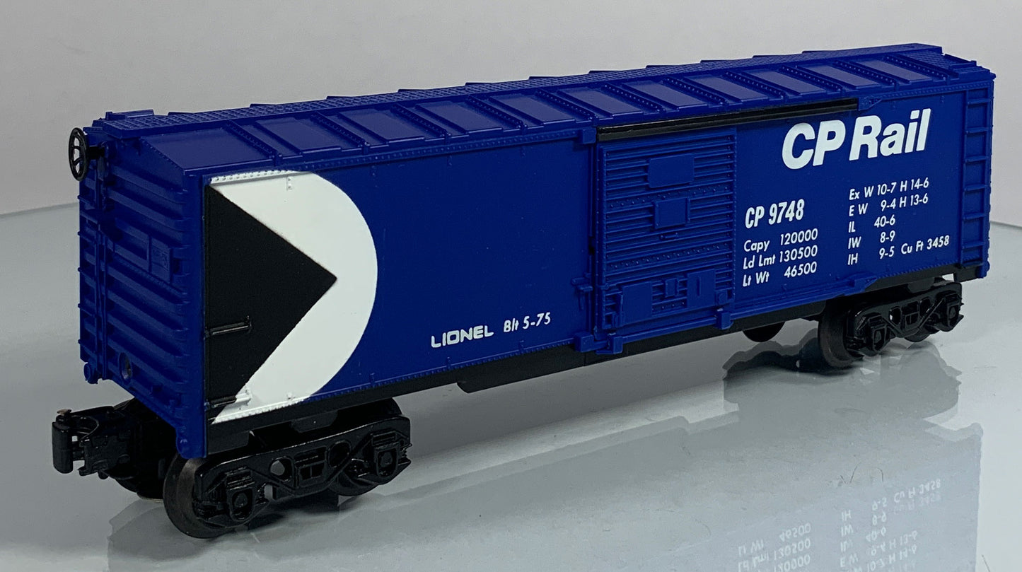 LIONEL • O GAUGE • 1975 CP Rail Boxcar 6-9748 • NEW OLD STOCK