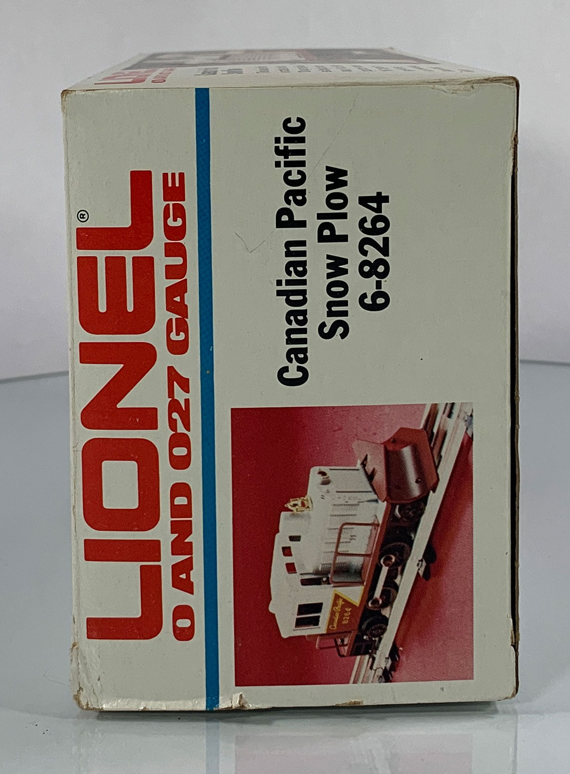 LIONEL • O GAUGE • 1982 Canadian Pacific Snow Plow Motorized 6-8264 • EX COND