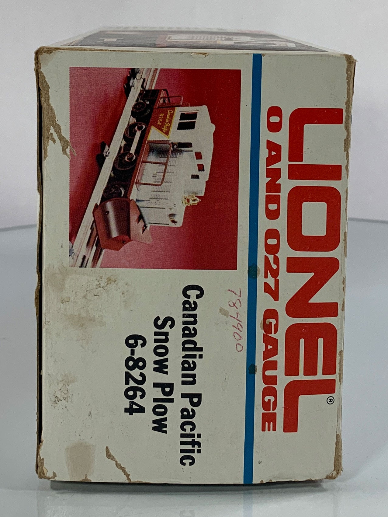 LIONEL • O GAUGE • 1982 Canadian Pacific Snow Plow Motorized 6-8264 • EX COND