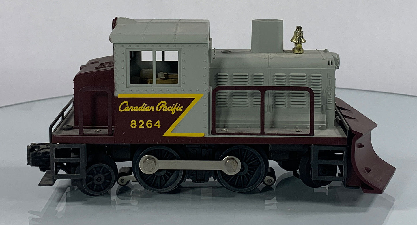 LIONEL • O GAUGE • 1982 Canadian Pacific Snow Plow Motorized 6-8264 • EX COND