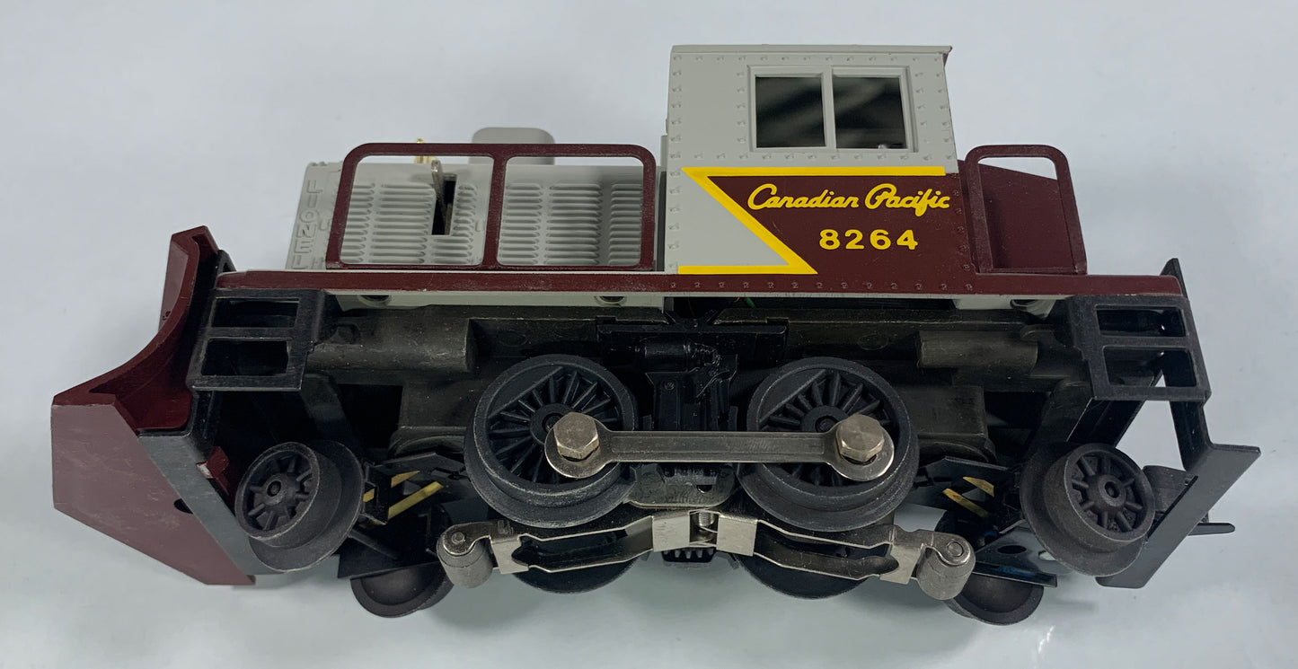 LIONEL • O GAUGE • 1982 Canadian Pacific Snow Plow Motorized 6-8264 • EX COND