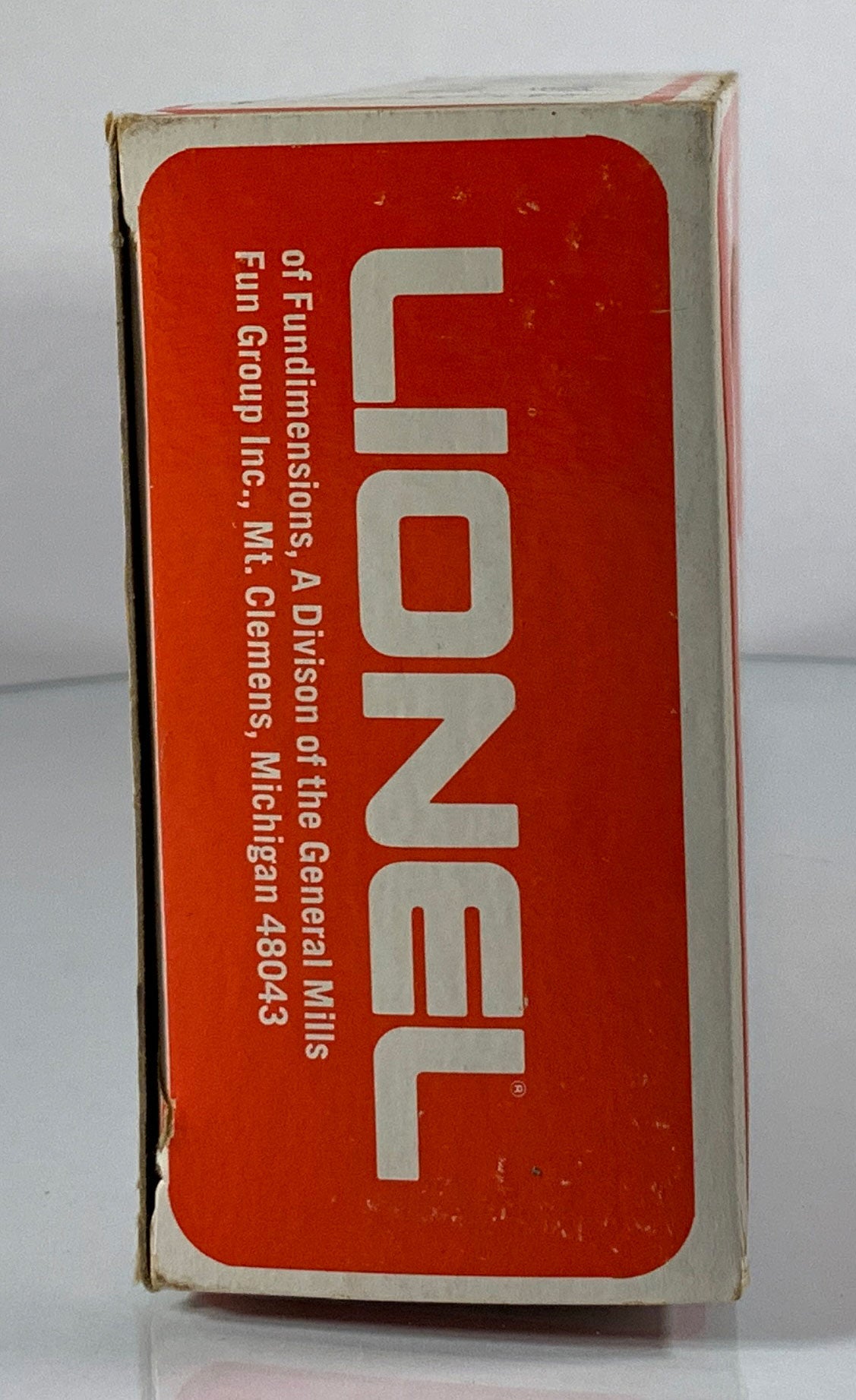 LIONEL • O GAUGE • 1976 Chessie System Hi-Cube Boxcar 6-9600 • EX COND • NOS