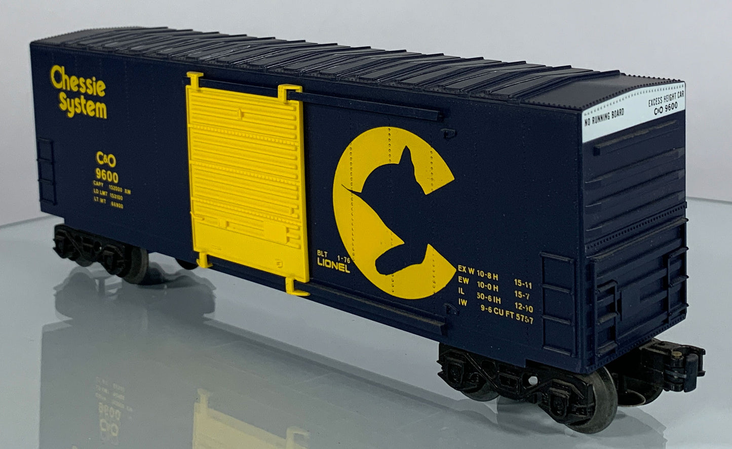 LIONEL • O GAUGE • 1976 Chessie System Hi-Cube Boxcar 6-9600 • EX COND • NOS