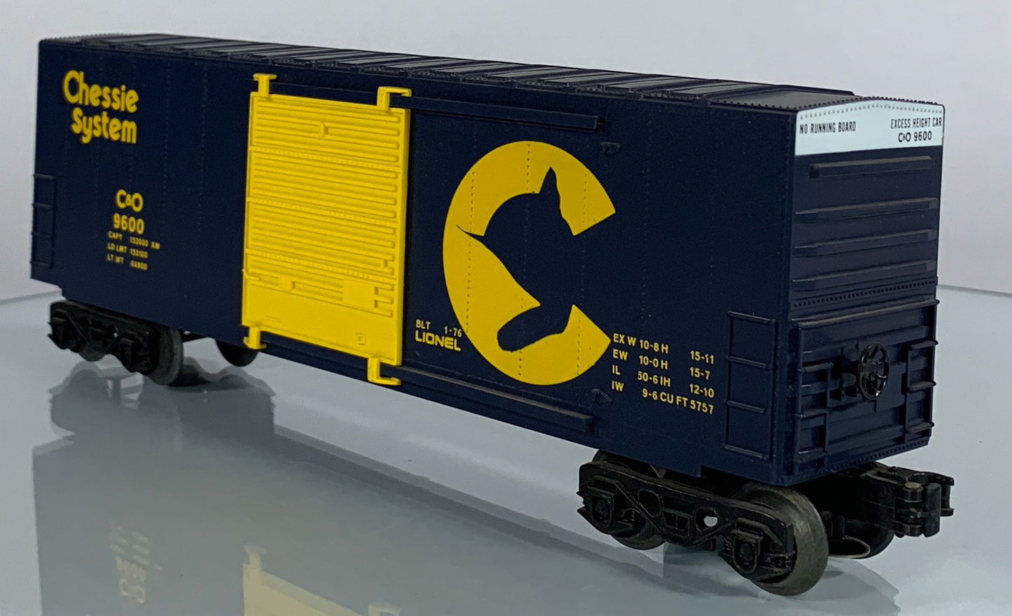 LIONEL • O GAUGE • 1976 Chessie System Hi-Cube Boxcar 6-9600 • EX COND • NOS