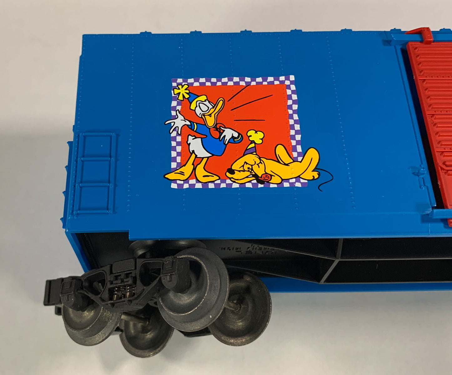 LIONEL • O GAUGE • 1995 Donald Duck 60th Birthday Box Car 6-19270 • NEW OLD STOCK