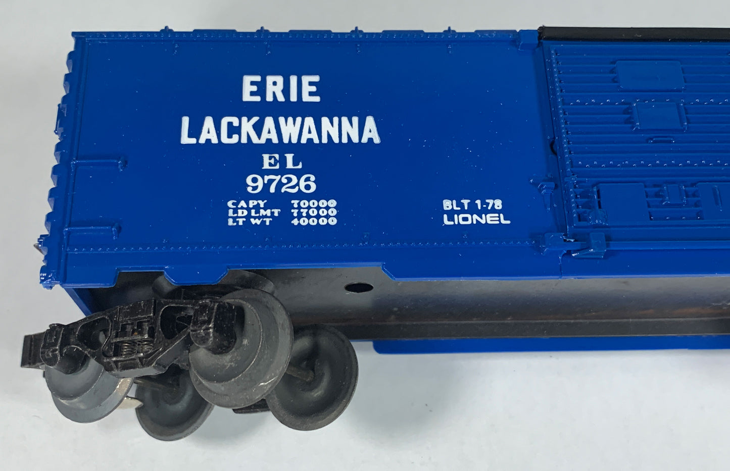 LIONEL • O GAUGE • 1978 Erie Lackawanna Boxcar 6-9726 • EX COND