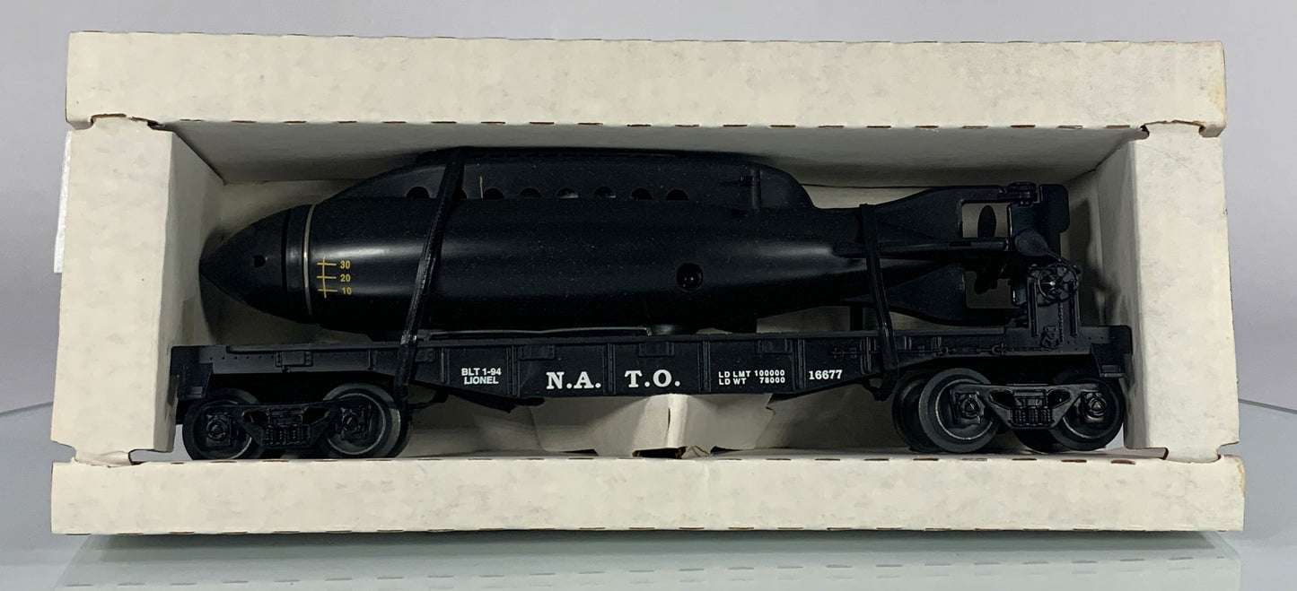 LIONEL • O GAUGE • 1994 Flatcar w Royal Navy Submarine Car 6-16677 • NEW OLD STOCK