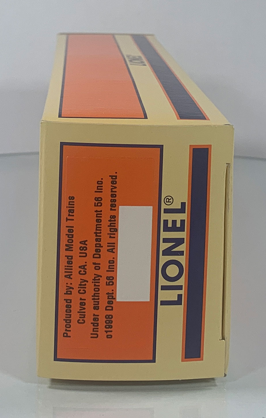 LIONEL • O GAUGE • 1998 Department 56 Holly Brothers Petroleum 3 Dome Tank Car 6-52157 • NEW OLD STOCK