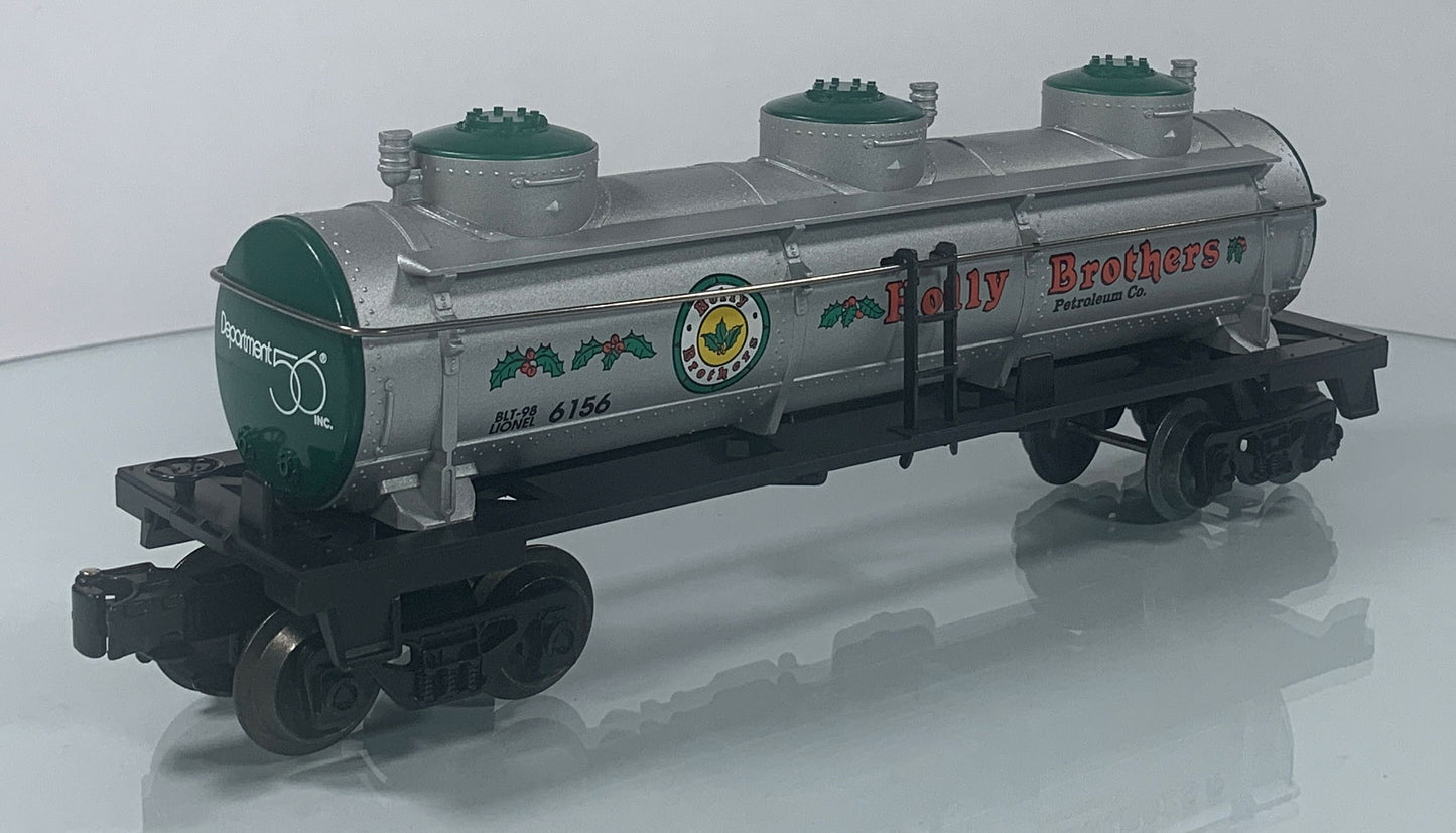 LIONEL • O GAUGE • 1998 Department 56 Holly Brothers Petroleum 3 Dome Tank Car 6-52157 • NEW OLD STOCK