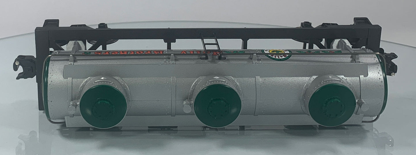 LIONEL • O GAUGE • 1998 Department 56 Holly Brothers Petroleum 3 Dome Tank Car 6-52157 • NEW OLD STOCK