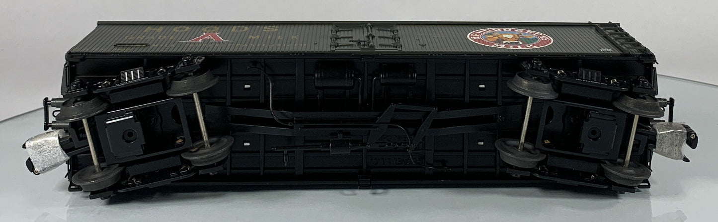LIONEL • O GAUGE • 2002 Hoods Milk Car 6-17331 • NEW OLD STOCK