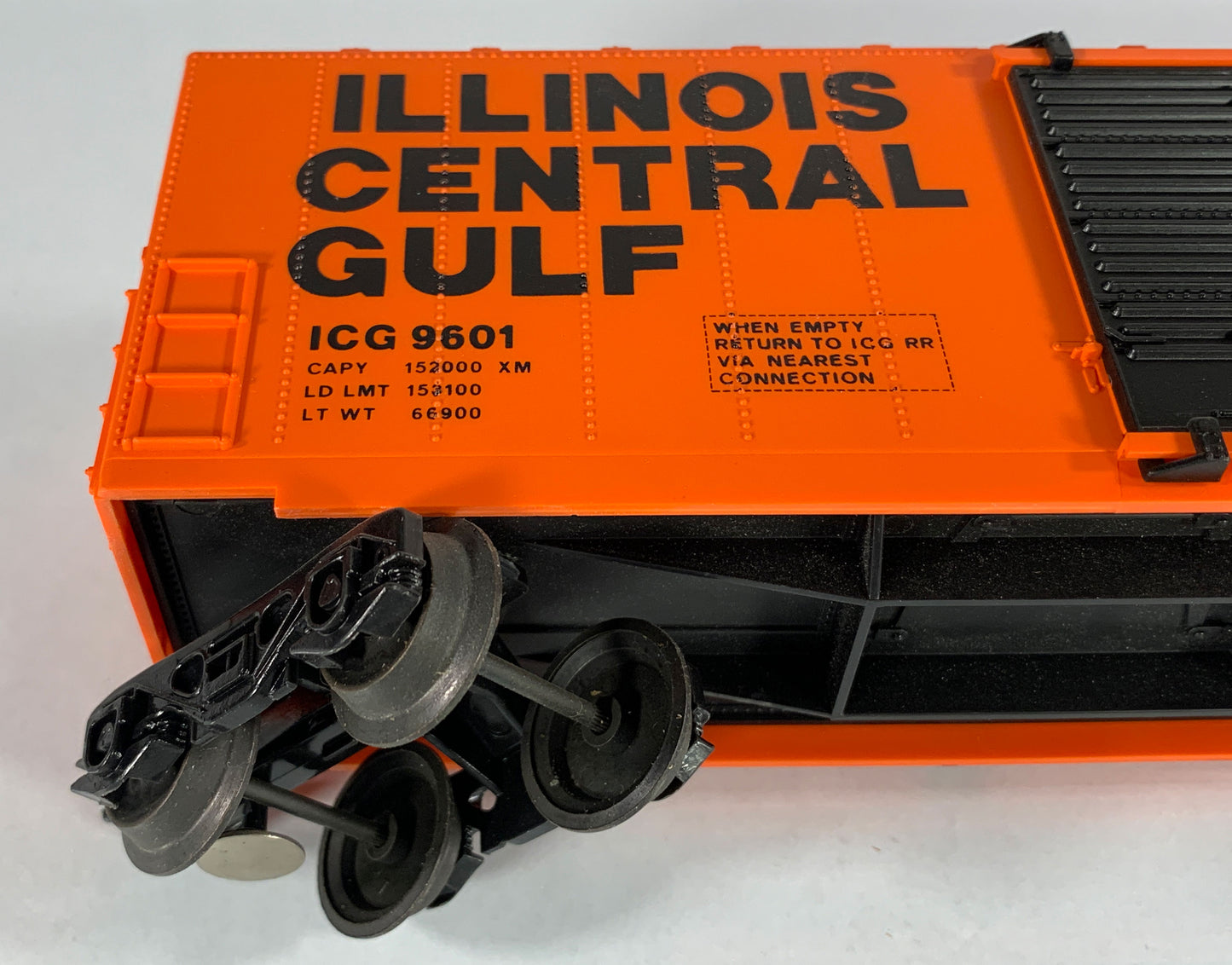 LIONEL • O GAUGE • 1976 Illinois Central Hi-Cube Boxcar 6-9601 • EX COND • LNOS