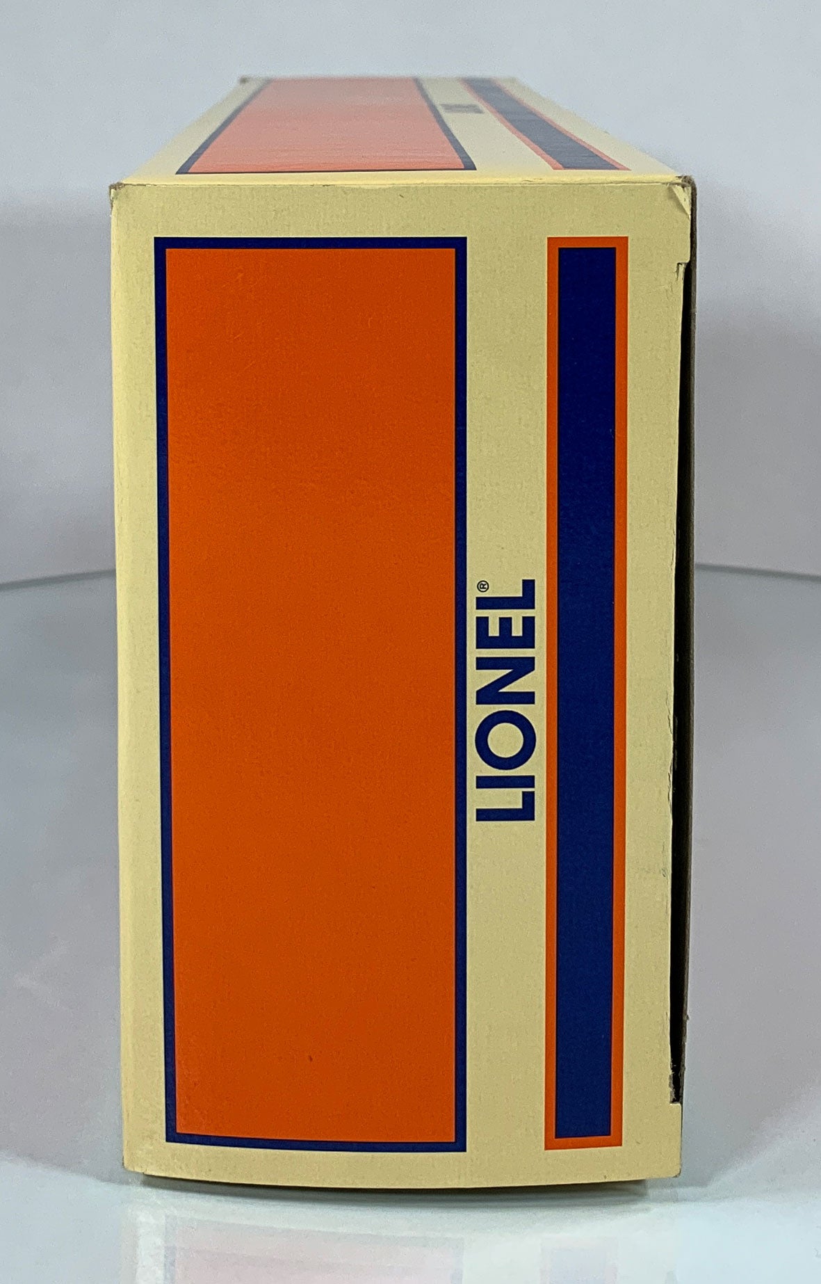 LIONEL • O GAUGE • 2000 Artrain USA Artistry of Space Lighted Boxcar 6-52227 • NEW OLD STOCK