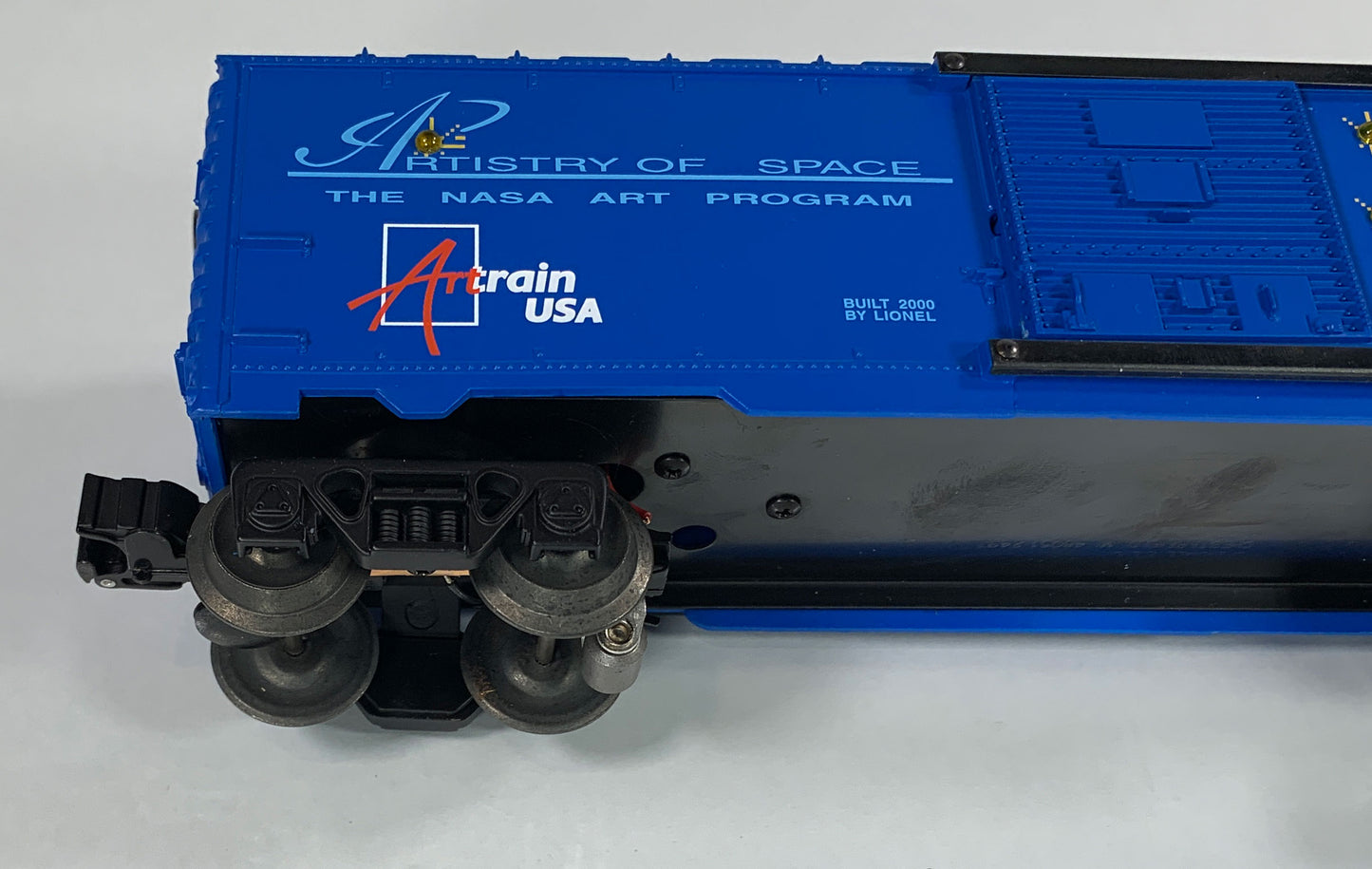 LIONEL • O GAUGE • 2000 Artrain USA Artistry of Space Lighted Boxcar 6-52227 • NEW OLD STOCK