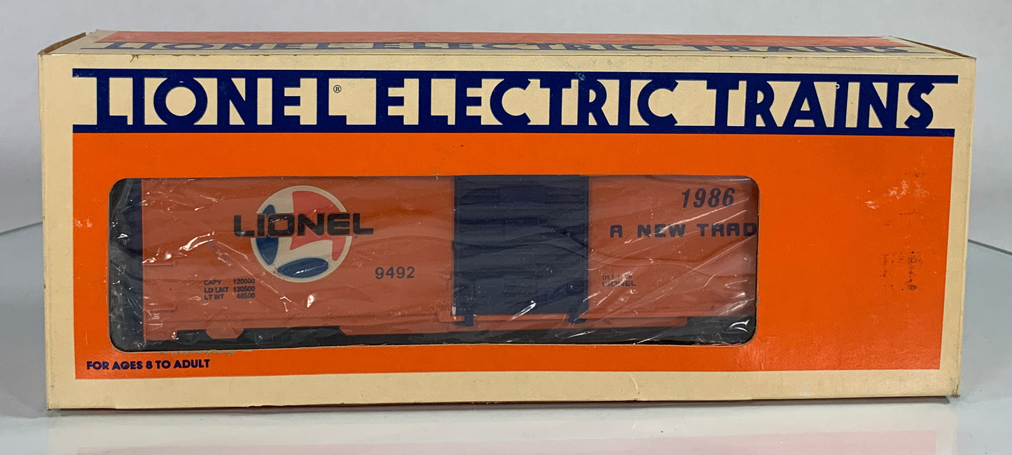 LIONEL • O GAUGE • 1986 Lionel Lines New Tradition Boxcar 6-9492 • NEW OLD STOCK