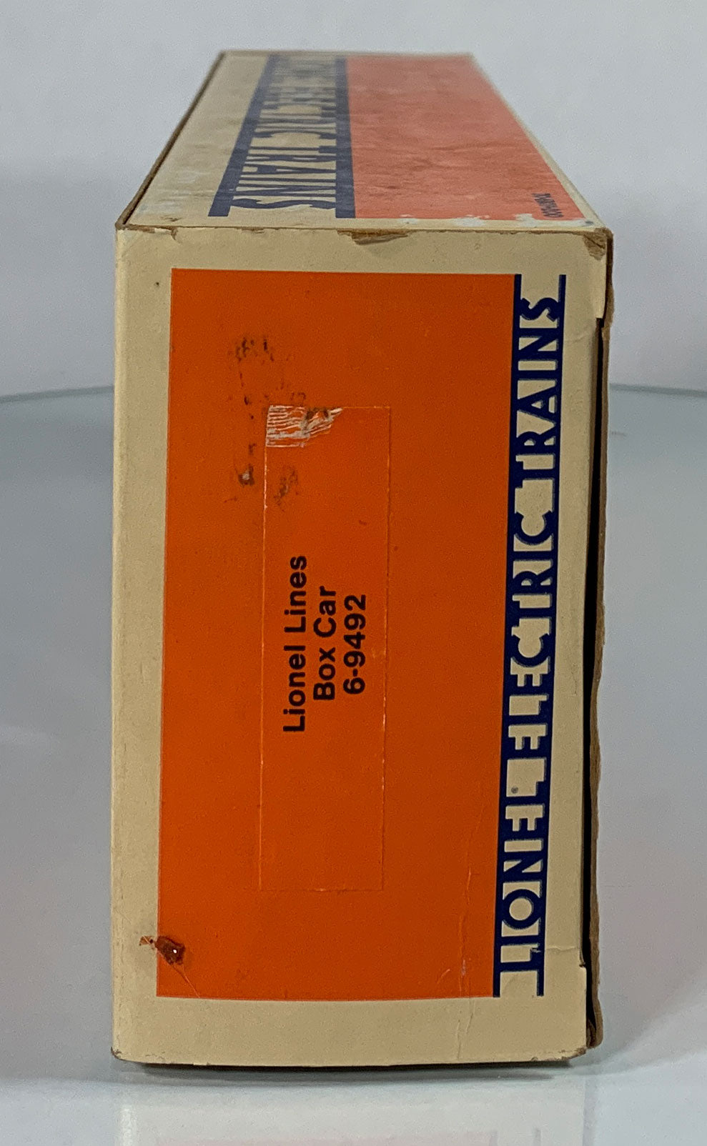 LIONEL • O GAUGE • 1986 Lionel Lines New Tradition Boxcar 6-9492 • NEW OLD STOCK