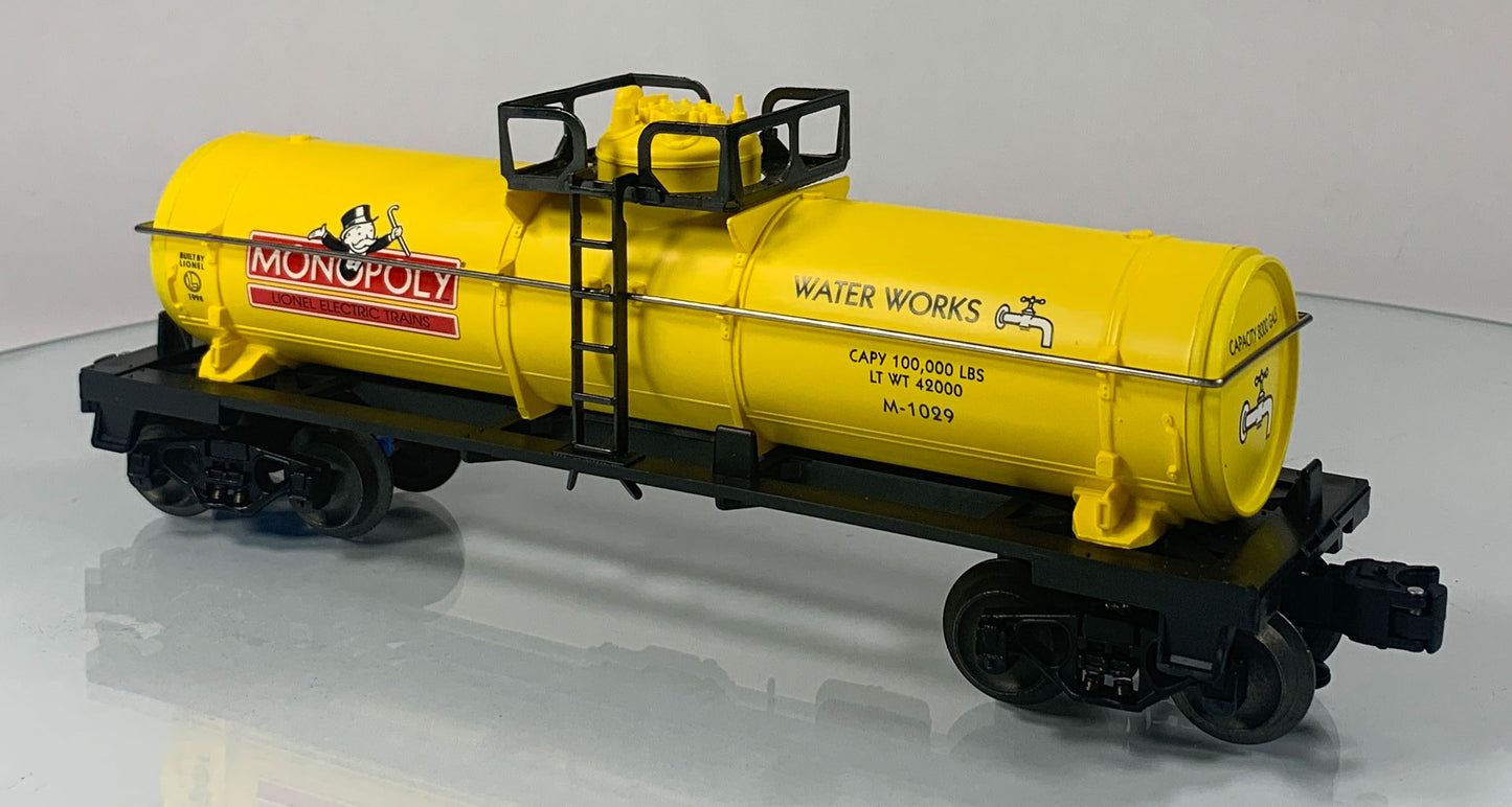 LIONEL • O GAUGE • 1998 Monopoly Water Works Single Dome Tank Car 6-52160 • NEW OLD STOCK