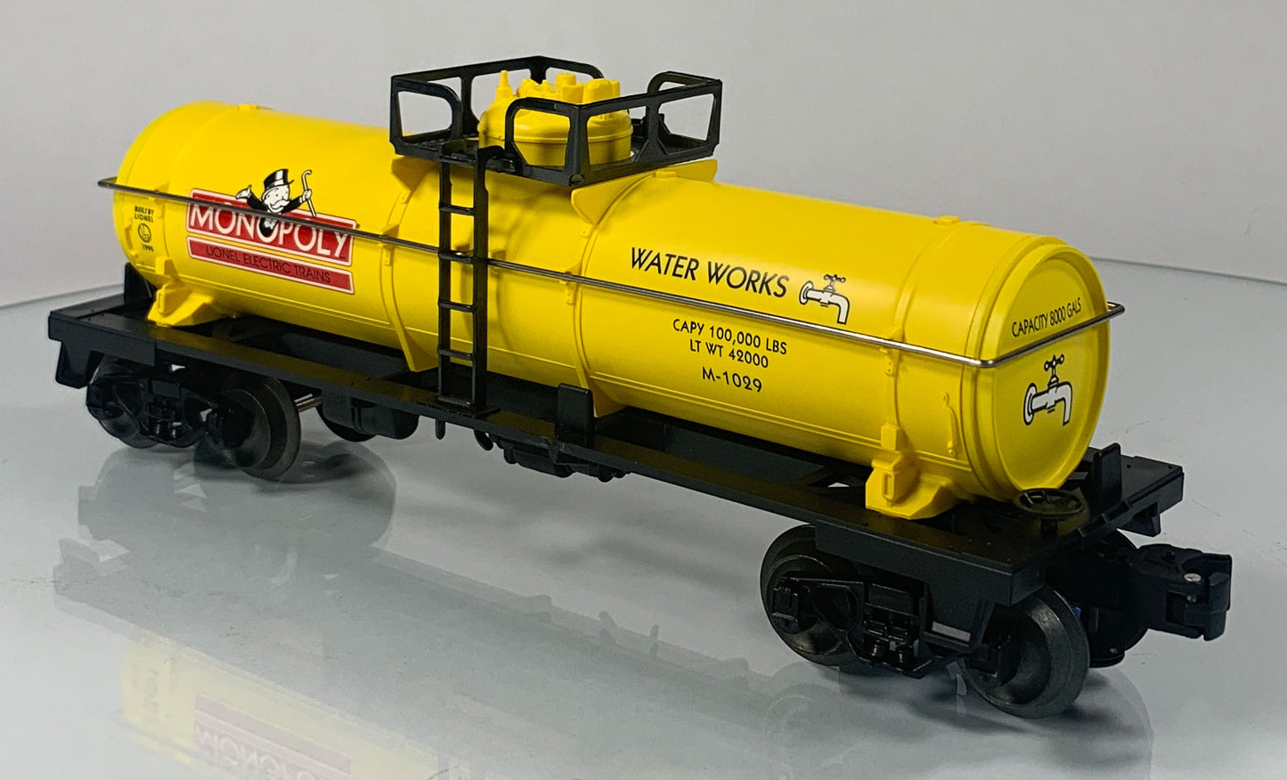 LIONEL • O GAUGE • 1998 Monopoly Water Works Single Dome Tank Car 6-52160 • NEW OLD STOCK