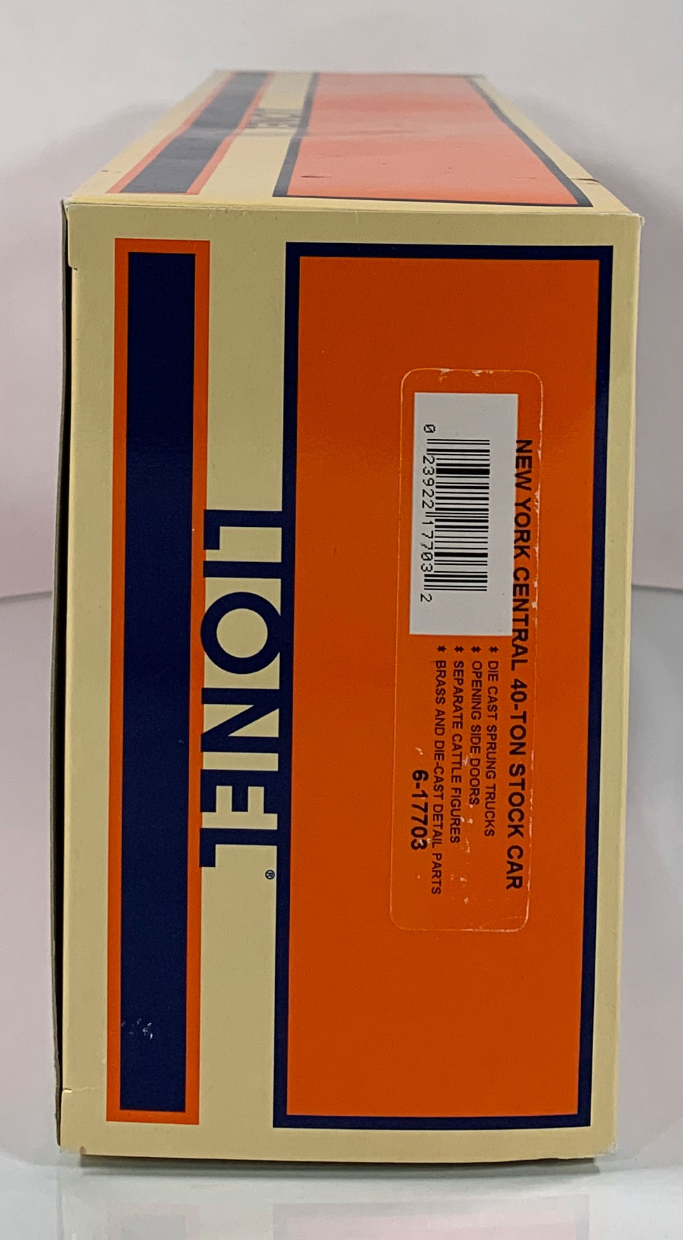 LIONEL • O GAUGE • 2002 New York Central 40-Ton Stock Car 6-17703 • NEW OLD STOCK