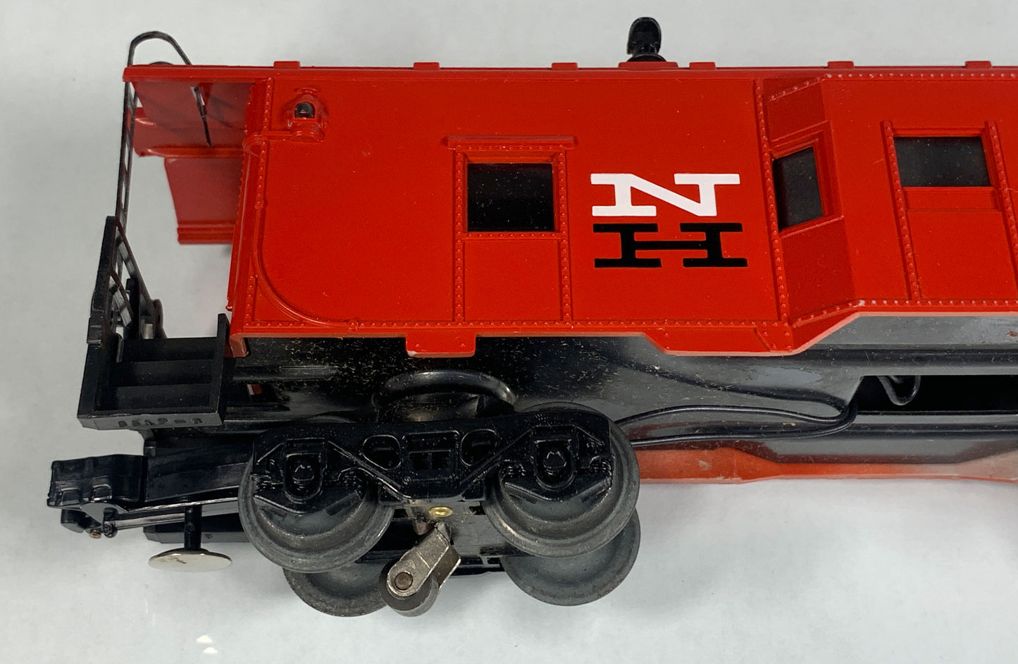 LIONEL • O GAUGE • 1978 New Haven Bay Window Caboose 6-9272 • LIKE NEW OLD STOCK