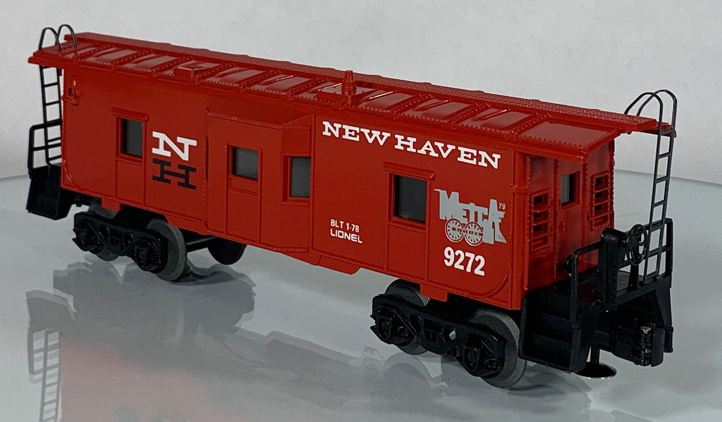LIONEL • O GAUGE • 1978 METCA New Haven Bay Window Caboose 6-9272 • NEW OLD STOCK