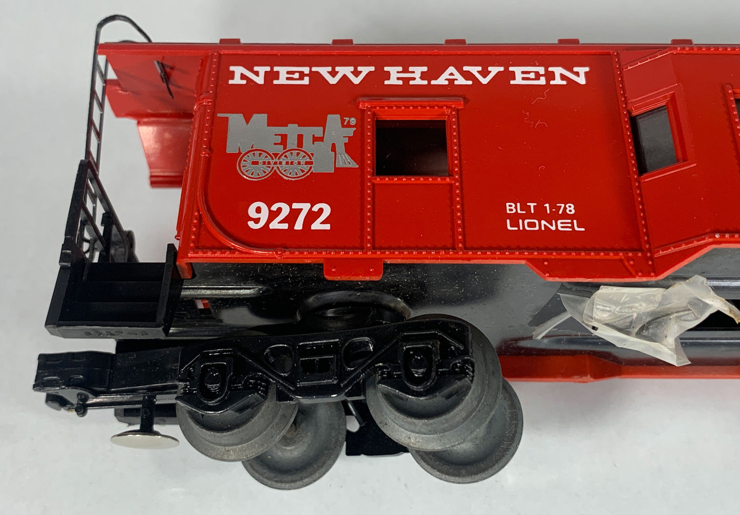 LIONEL • O GAUGE • 1978 METCA New Haven Bay Window Caboose 6-9272 • NEW OLD STOCK