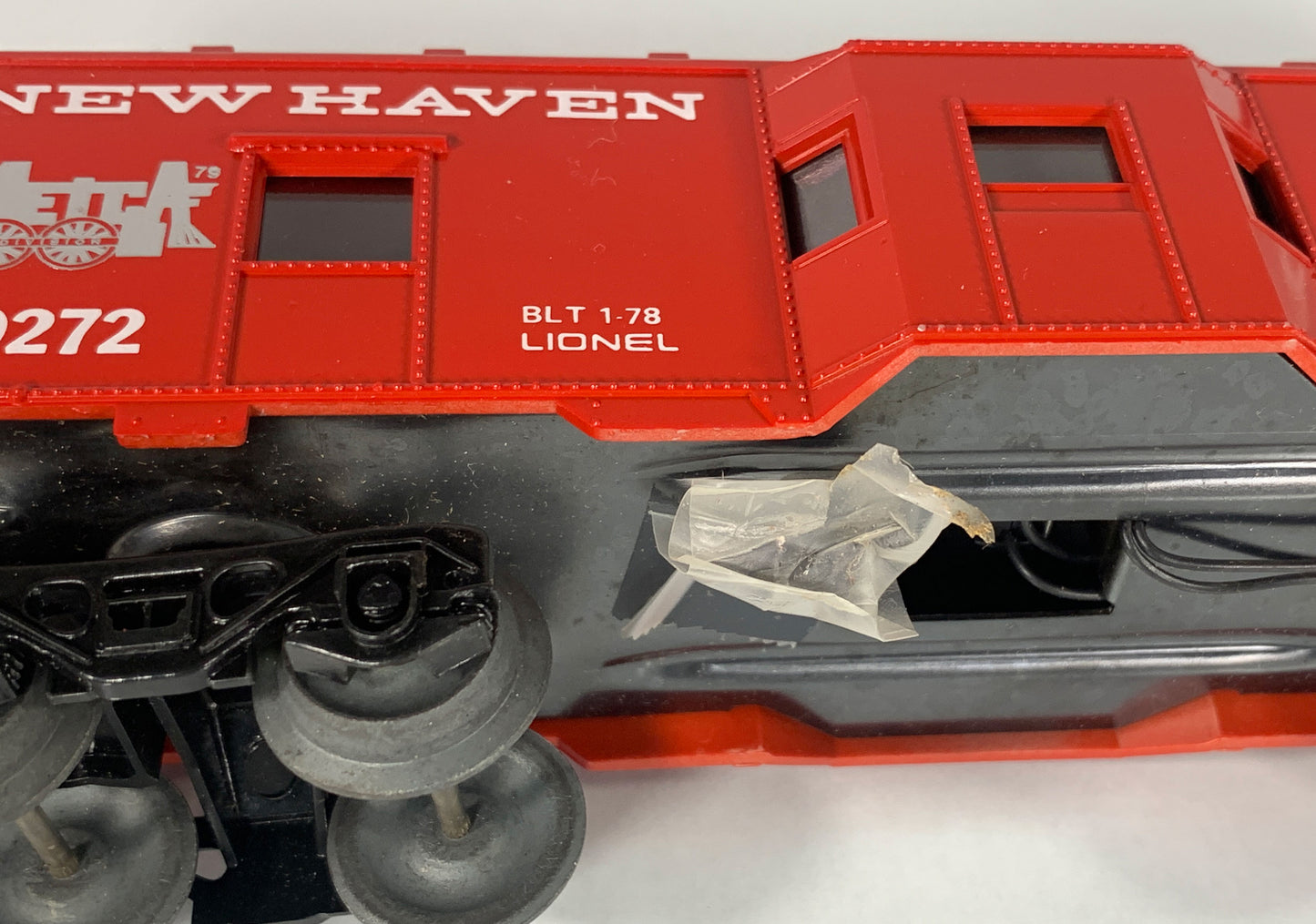LIONEL • O GAUGE • 1978 METCA New Haven Bay Window Caboose 6-9272 • NEW OLD STOCK