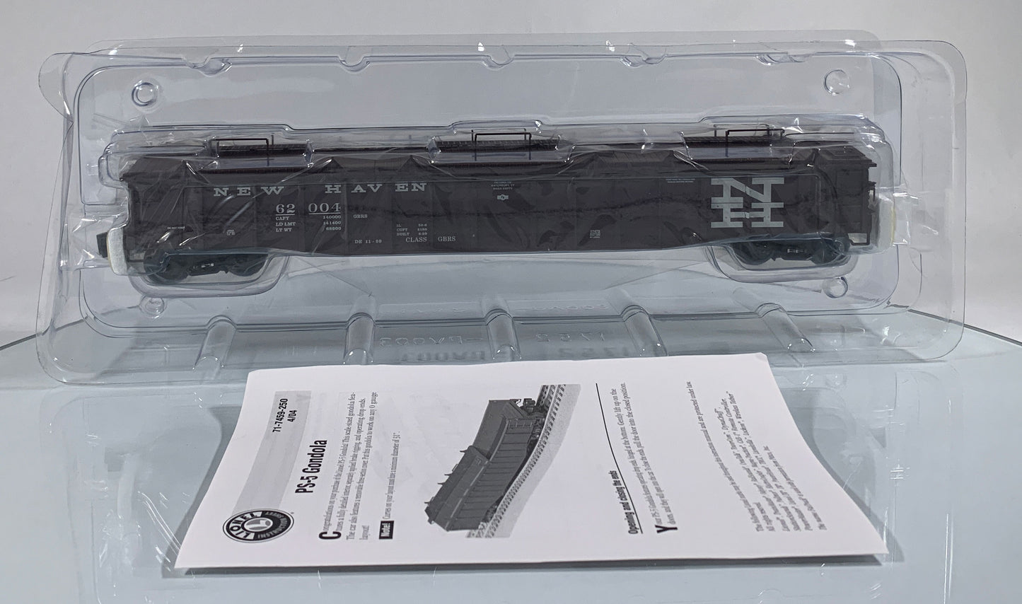 LIONEL • O GAUGE • 2005 New Haven PS-5 Gondola w Covers 6-17472 • NEW OLD STOCK