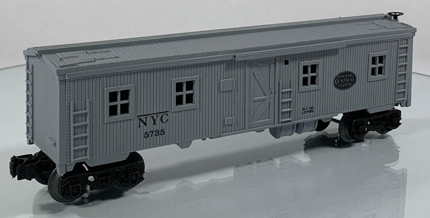 LIONEL • O GAUGE • 1985 New York Central Bunk Car 6-5735 • NEW OLD STOCK