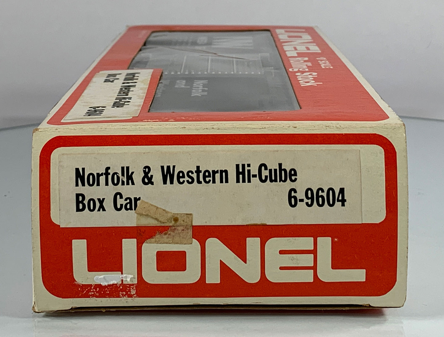 LIONEL • O GAUGE • 1976 Norfolk and Western Hi-Cube Boxcar 6-9604 • EX COND • LNOS