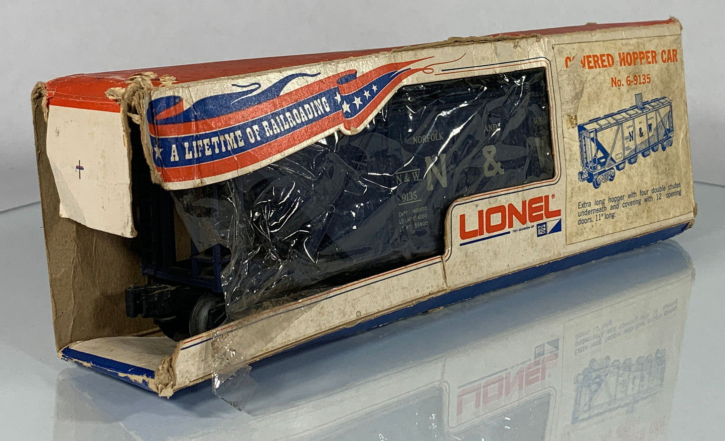 LIONEL • O GAUGE • 1970 Norfolk & Western Covered Hopper 6-9135 • GREAT COND