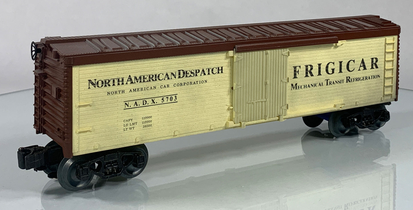 LIONEL • O GAUGE • 1981 North American Despatch Reefer 6-5703 • NEW OLD STOCK