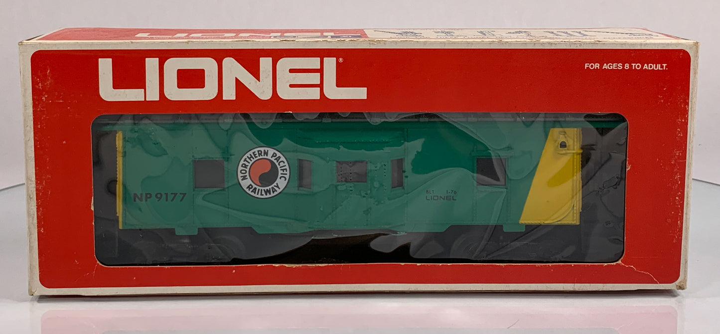 LIONEL • O GAUGE • 1976 Northern Pacific Bay Window Caboose 6-9177 • EX COND